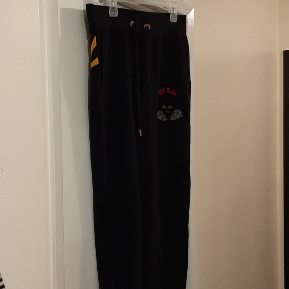 Ladies clothing - Picture 10 of 12